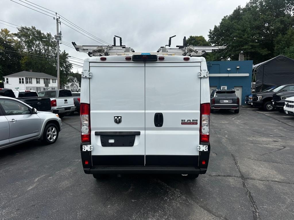 RAM ProMaster Cargo Van 1500 Low Roof 118" WB 2022