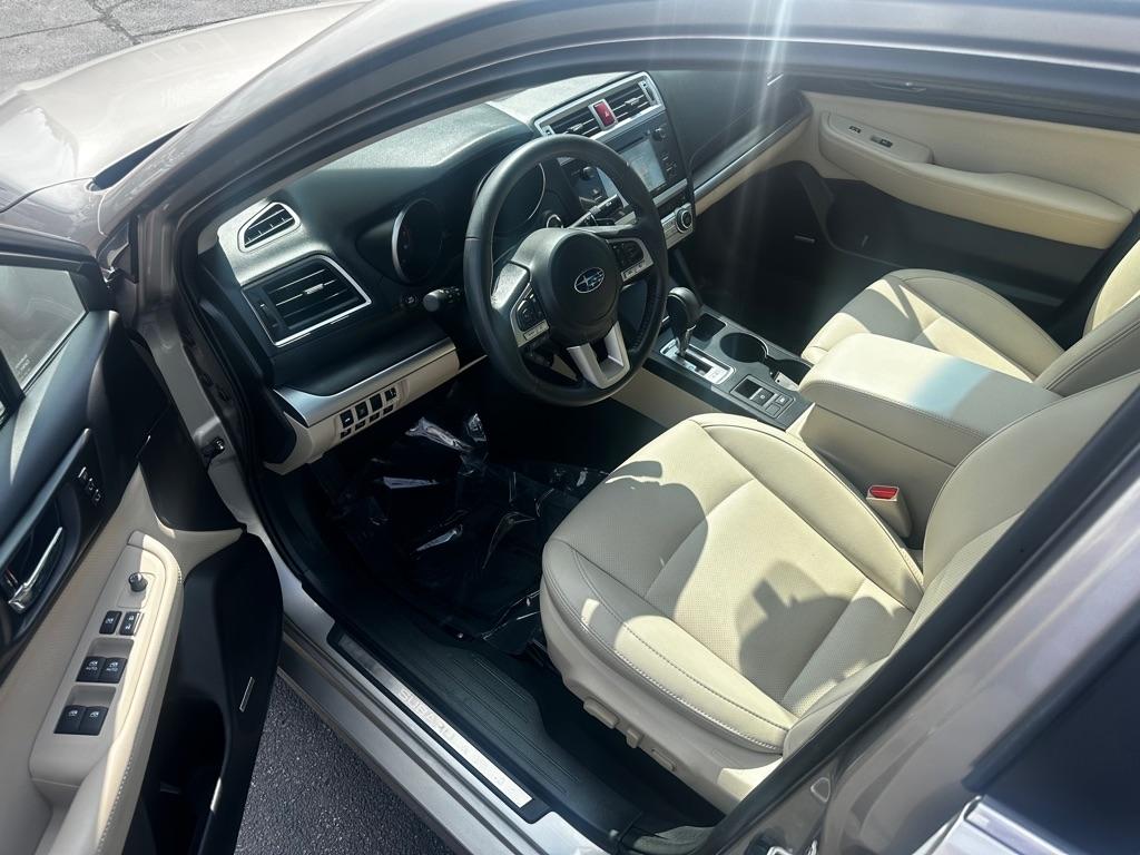 Subaru Legacy 4dr Sdn 2.5i Limited PZEV 2016