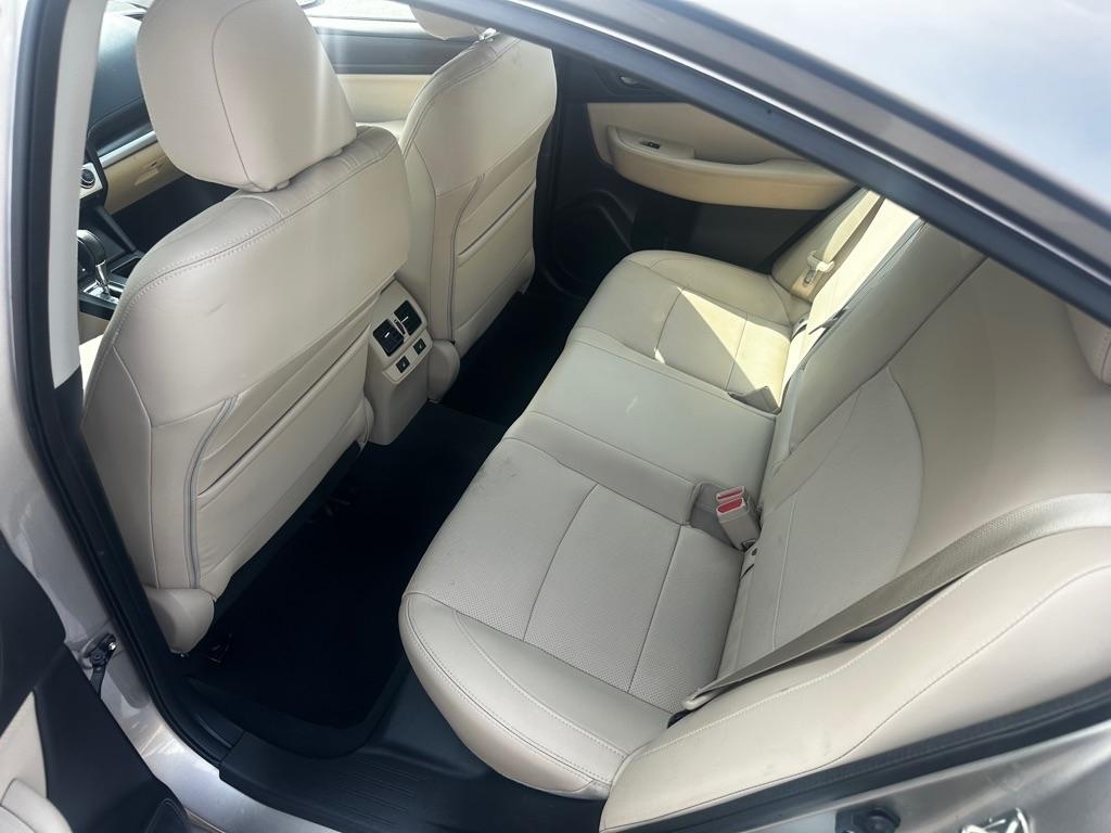 Subaru Legacy 4dr Sdn 2.5i Limited PZEV 2016