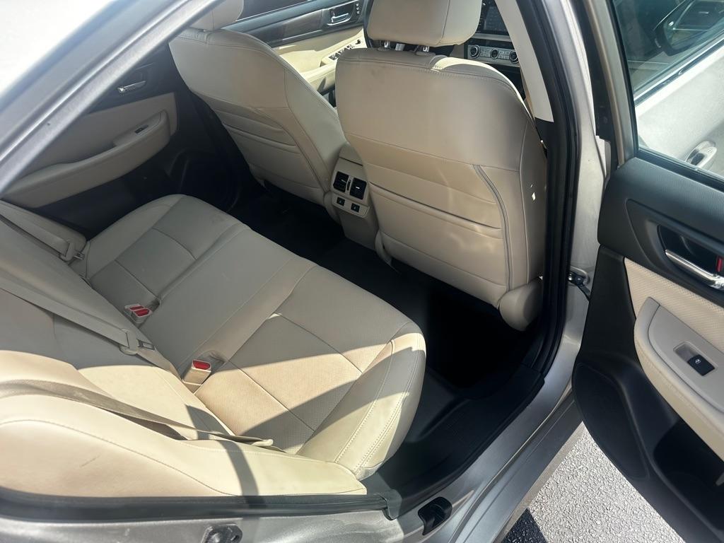 Subaru Legacy 4dr Sdn 2.5i Limited PZEV 2016