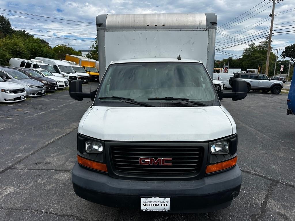 GMC Savana Commercial Cutaway 3500 Van 177" 2017