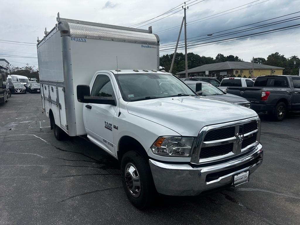 RAM 3500 Chassis Cab Tradesman 2WD Reg Cab 84" CA 167.5" WB 2017