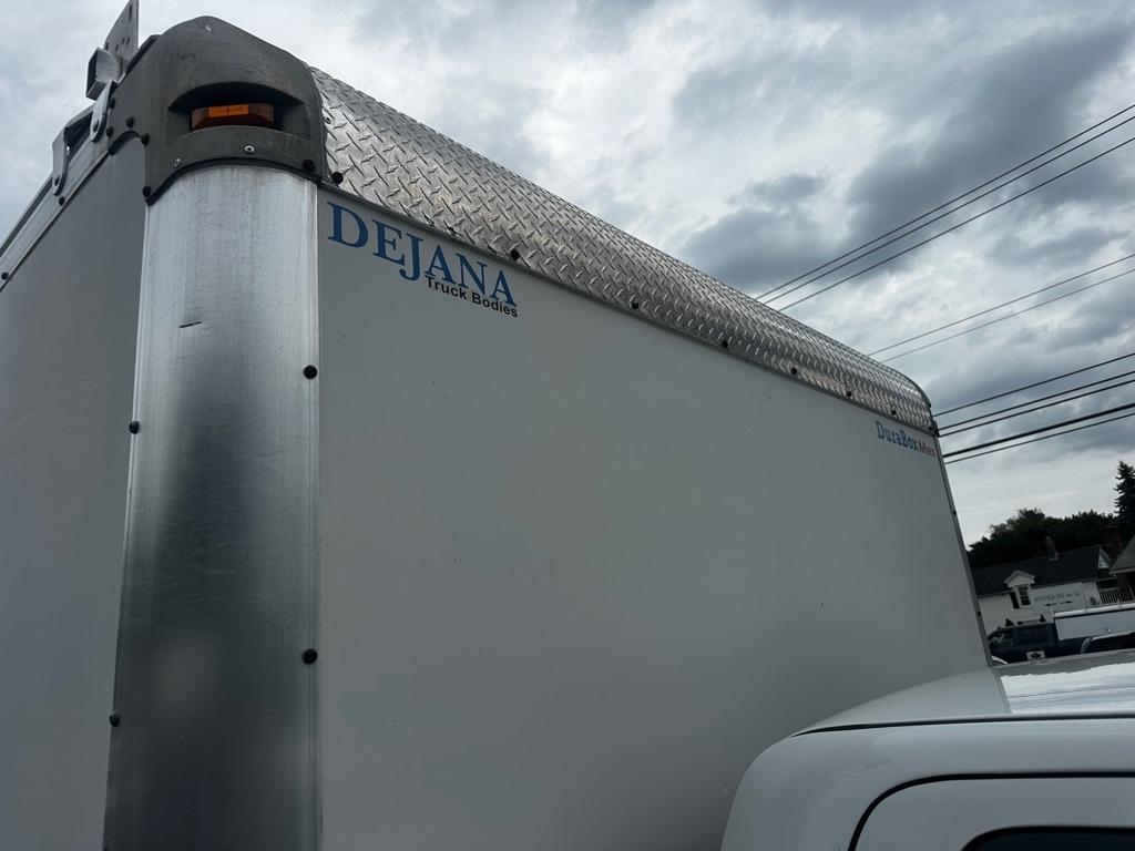 RAM 3500 Chassis Cab Tradesman 2WD Reg Cab 84" CA 167.5" WB 2017