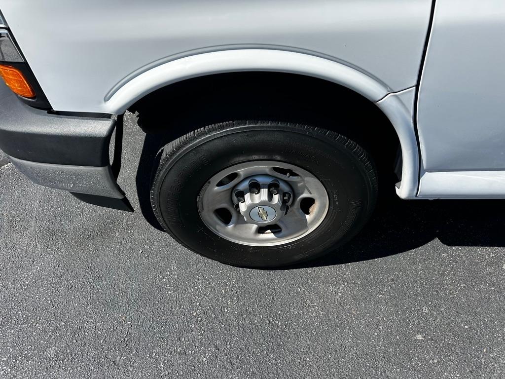 Chevrolet Express Cargo Van RWD 2500 135" 2021