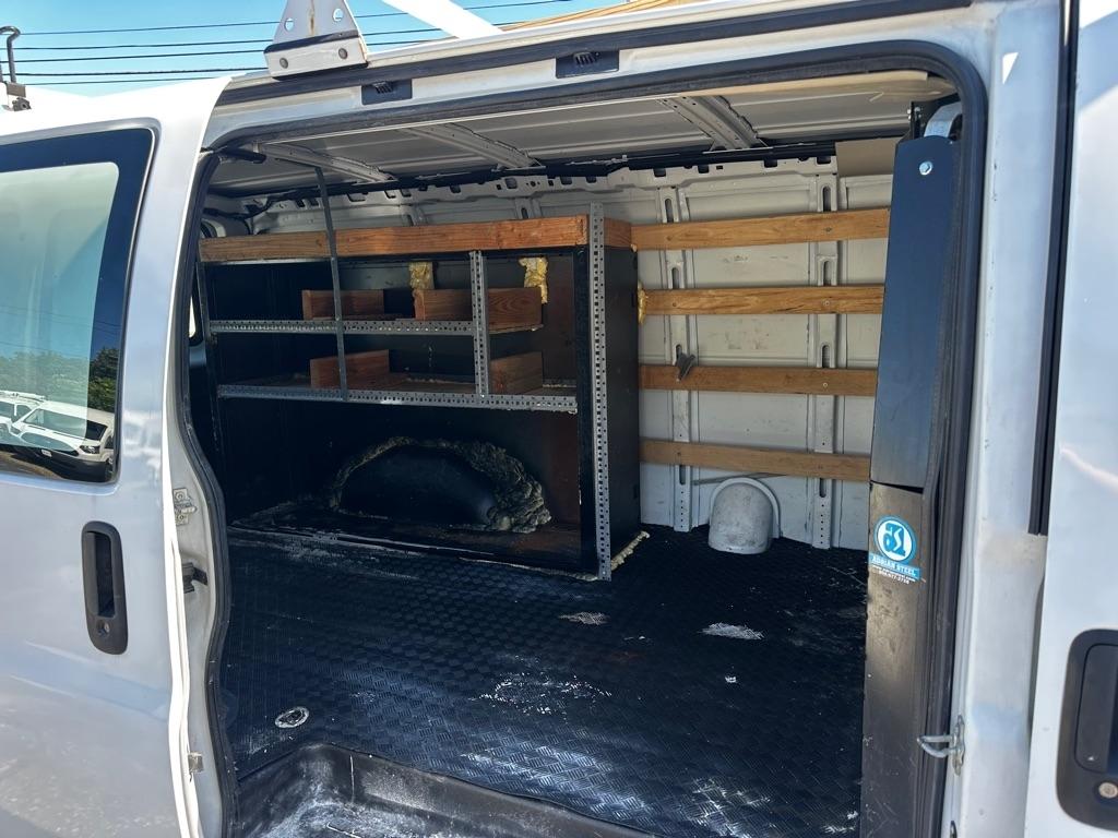 Chevrolet Express Cargo Van RWD 2500 135" 2021