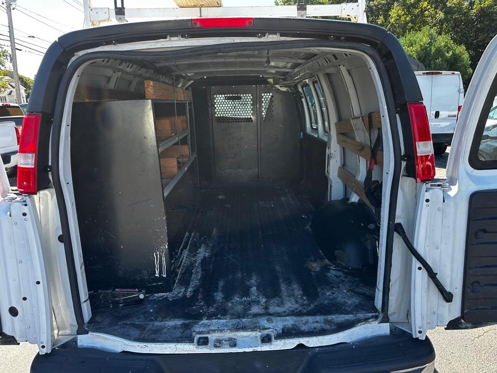 Chevrolet Express Cargo Van RWD 2500 135" 2021