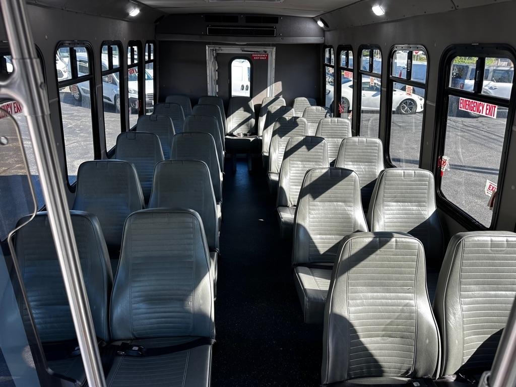 Ford E-Series Cutaway E-450 DRW 158" WB 2018