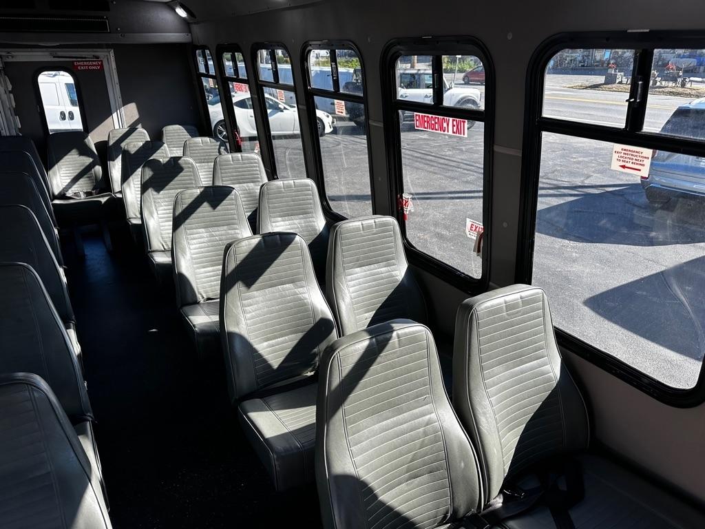 Ford E-Series Cutaway E-450 DRW 158" WB 2018