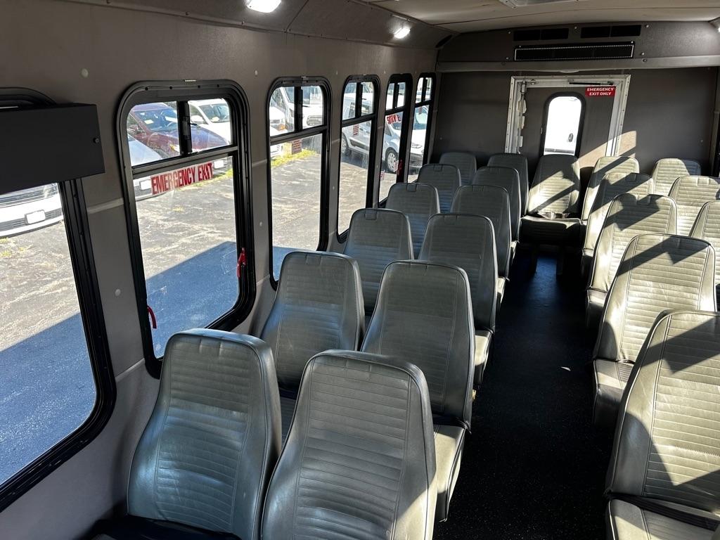 Ford E-Series Cutaway E-450 DRW 158" WB 2018