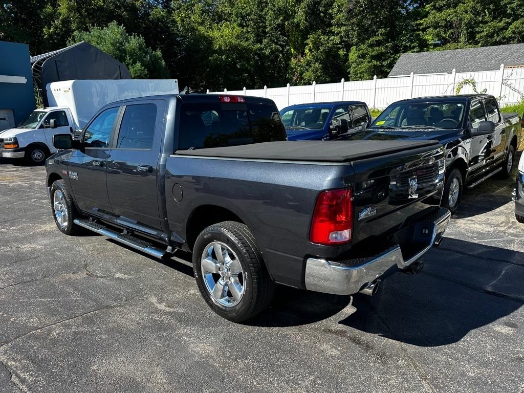 RAM 1500 Big Horn 4x4 Crew Cab 5'7" Box 2017