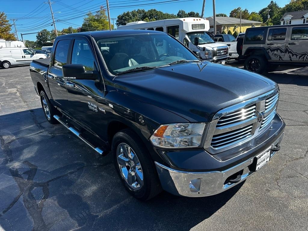 RAM 1500 Big Horn 4x4 Crew Cab 5'7" Box 2017