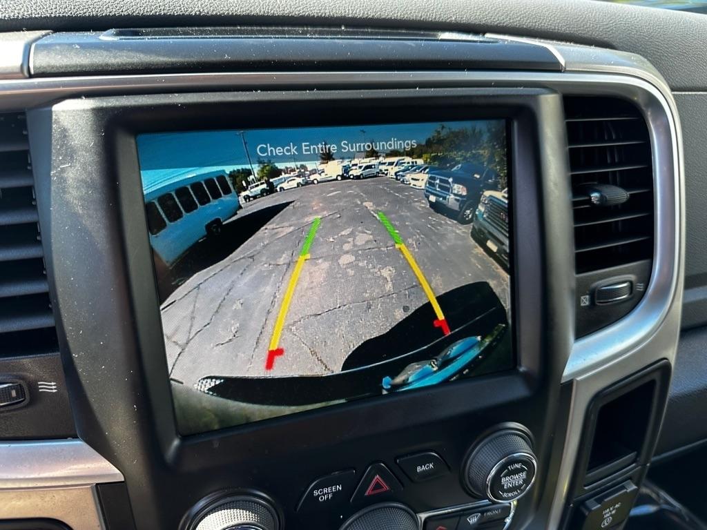 RAM 1500 Big Horn 4x4 Crew Cab 5'7" Box 2017