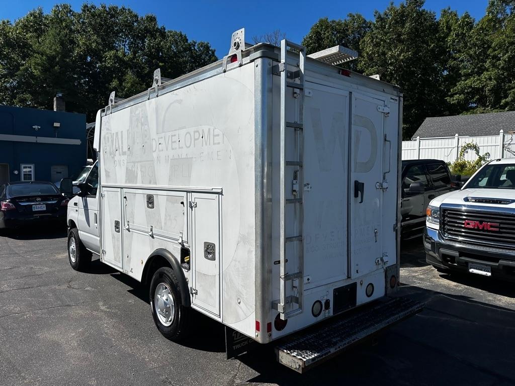 Ford Econoline Commercial Cutaway E-350 Super Duty 138" DRW 2015