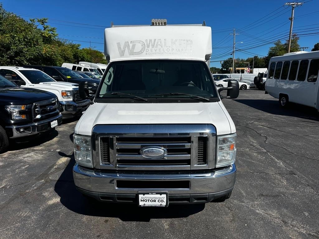 Ford Econoline Commercial Cutaway E-350 Super Duty 138" DRW 2015