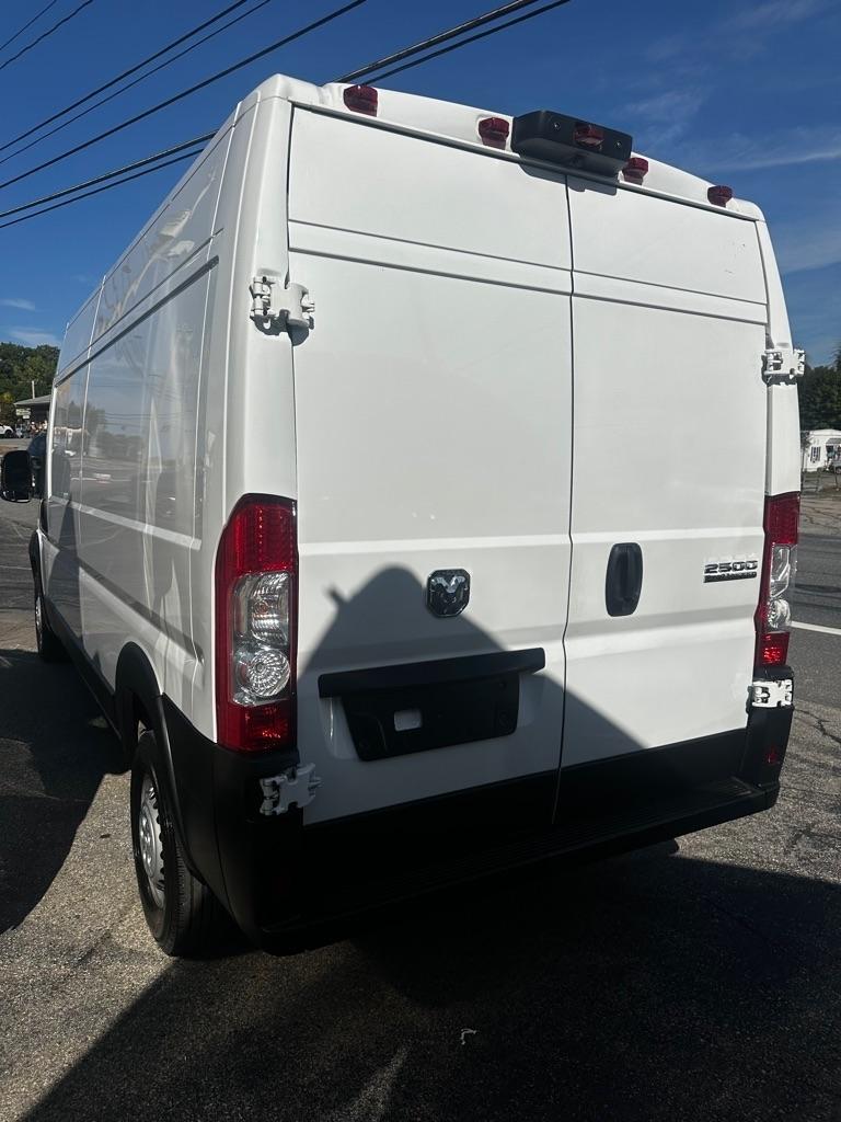 RAM ProMaster Cargo Van Tradesman 2500 High Roof 159" WB w/Pass Seat 2024