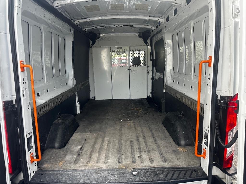 Ford Transit Van T-150 148" Med Rf 8600 GVWR Sliding RH Dr 2019