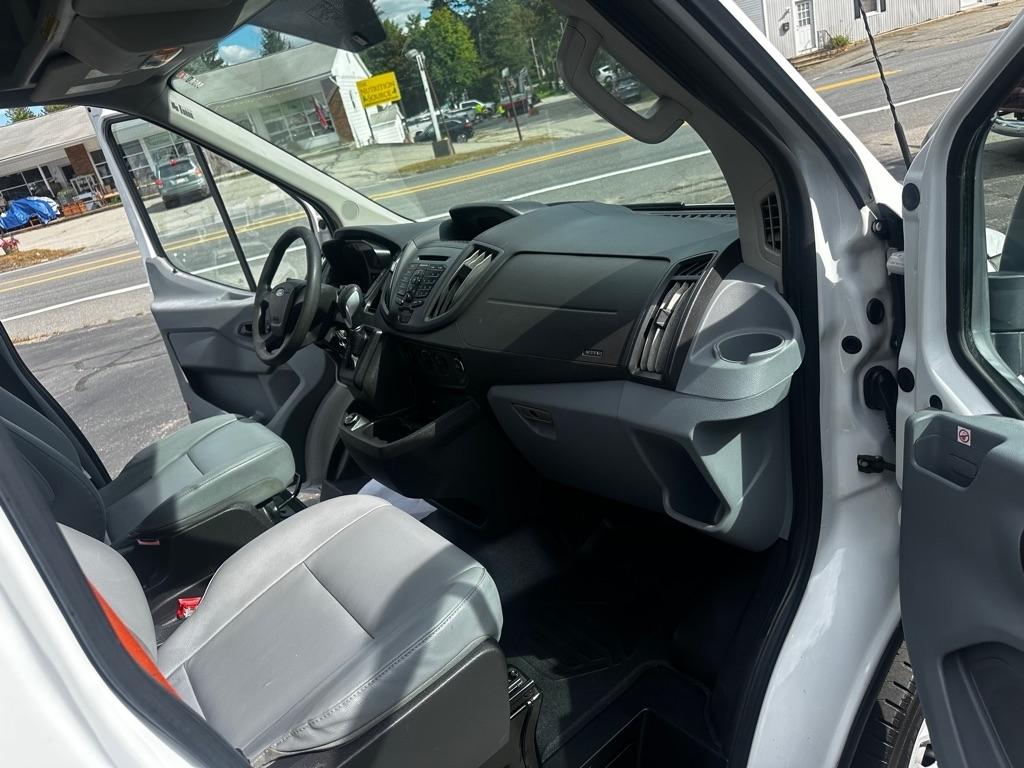 Ford Transit Van T-150 148" Med Rf 8600 GVWR Sliding RH Dr 2019