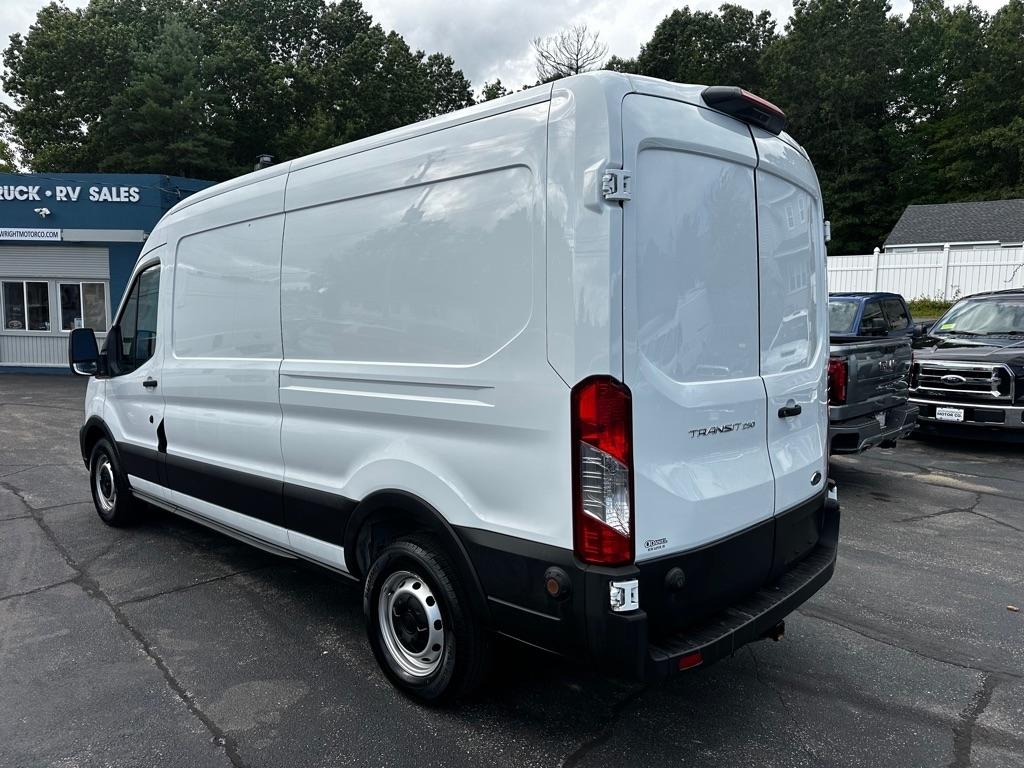 Ford Transit Cargo Van T-250 130" Med Rf 9070 GVWR RWD 2020