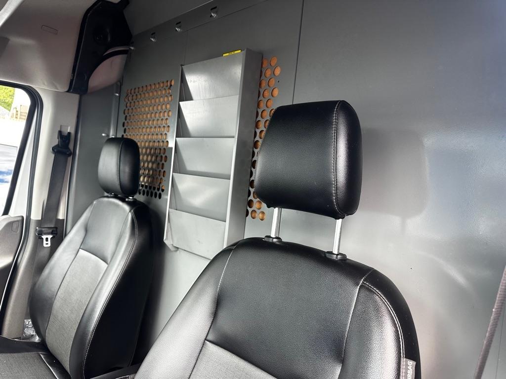 Ford Transit Cargo Van T-250 130" Med Rf 9070 GVWR RWD 2020