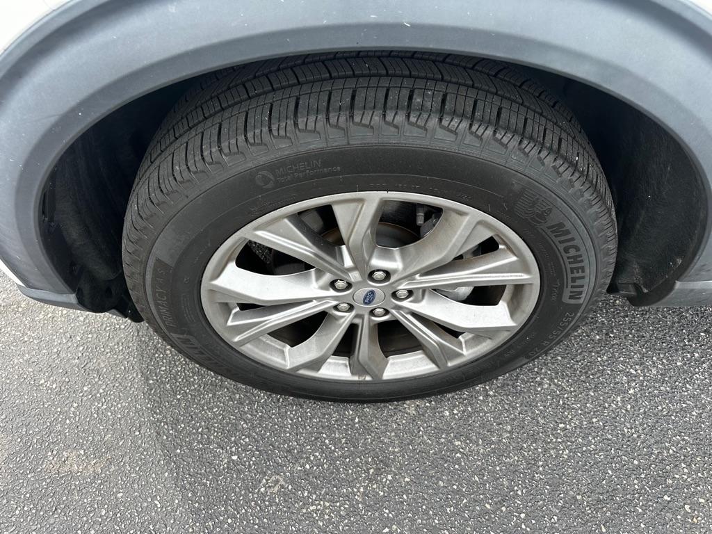 Ford Explorer XLT 4WD 2022