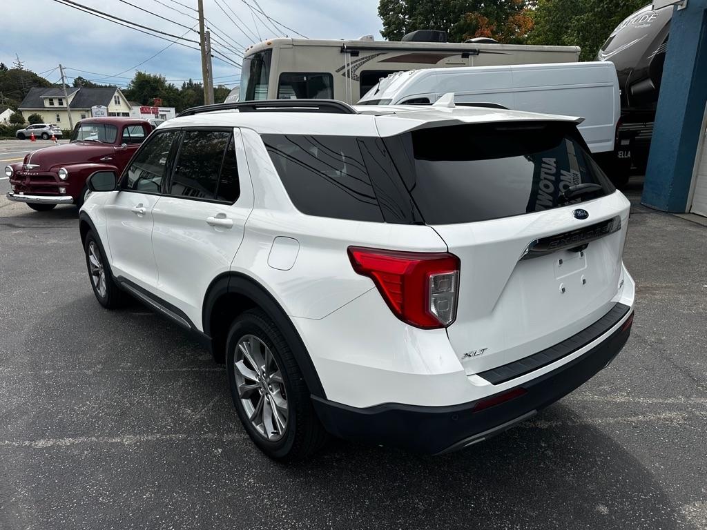 Ford Explorer XLT 4WD 2022
