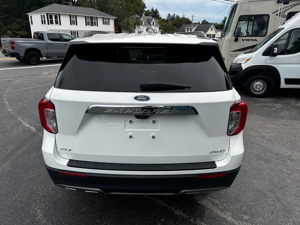 Ford Explorer XLT 4WD 2022