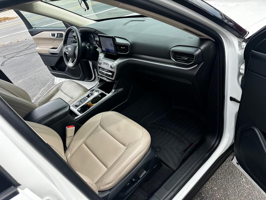 Ford Explorer XLT 4WD 2022