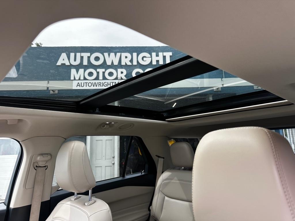 Ford Explorer XLT 4WD 2022