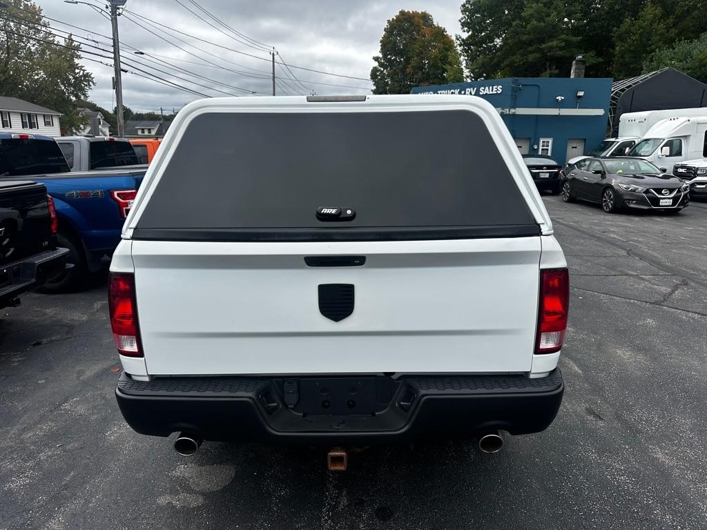 RAM 1500 Express 4x4 Crew Cab 5'7" Box 2017