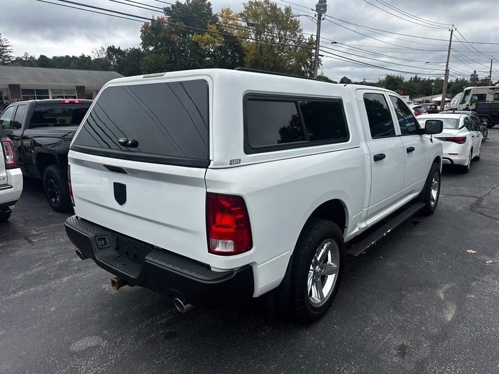RAM 1500 Express 4x4 Crew Cab 5'7" Box 2017