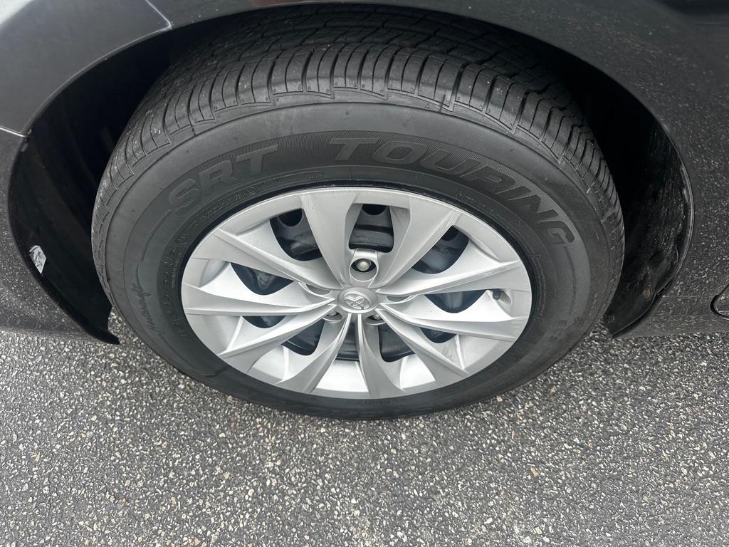 Toyota Camry 4dr Sdn I4 Auto XLE (Natl) 2015