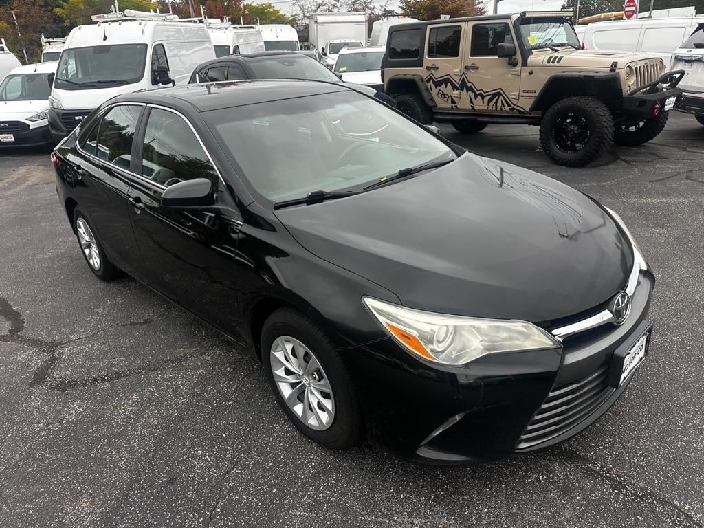 Toyota Camry 4dr Sdn I4 Auto XLE (Natl) 2015