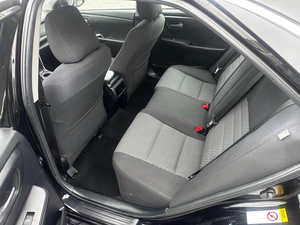 Toyota Camry 4dr Sdn I4 Auto XLE (Natl) 2015