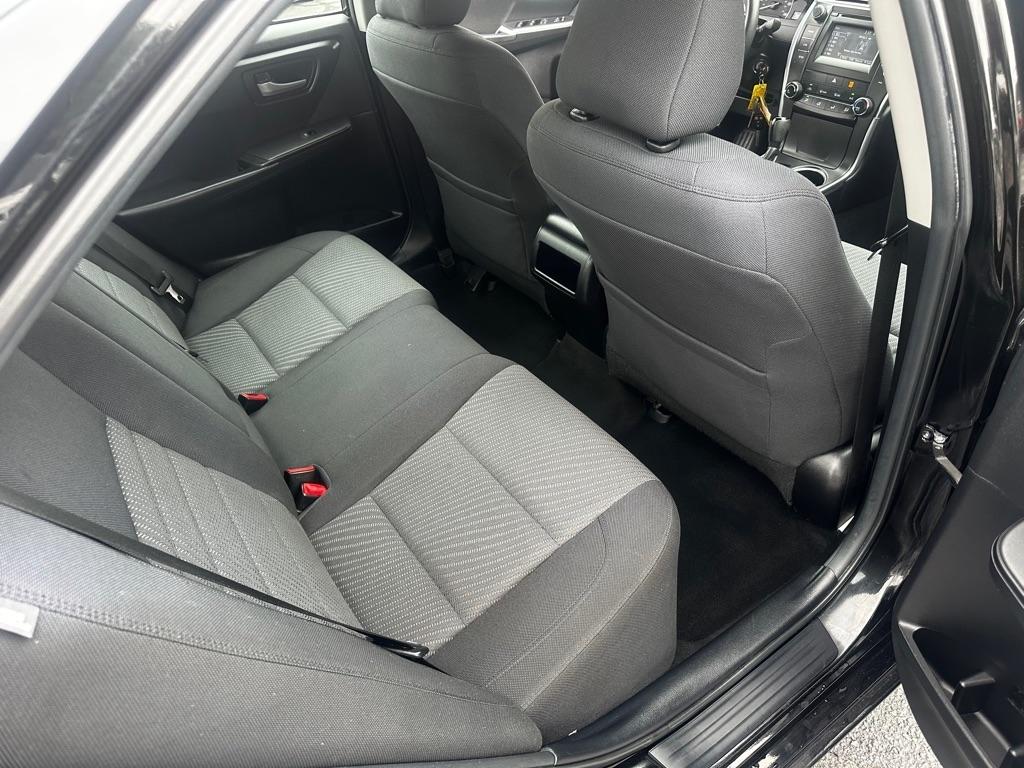 Toyota Camry 4dr Sdn I4 Auto XLE (Natl) 2015