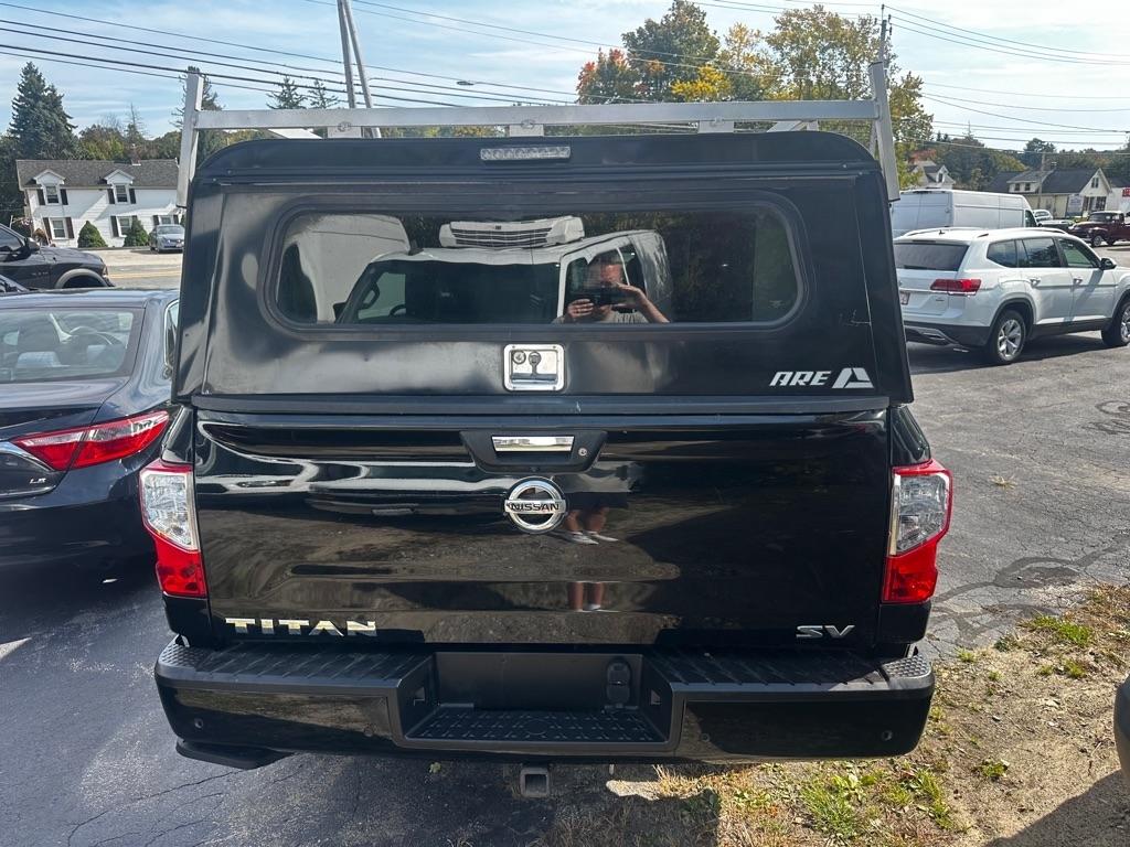 Nissan Titan 4x2 Crew Cab SV 2020