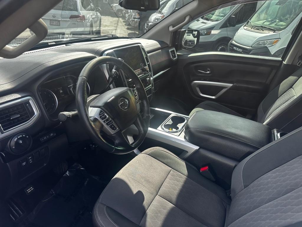 Nissan Titan 4x2 Crew Cab SV 2020