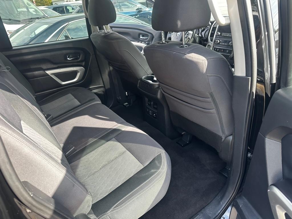 Nissan Titan 4x2 Crew Cab SV 2020