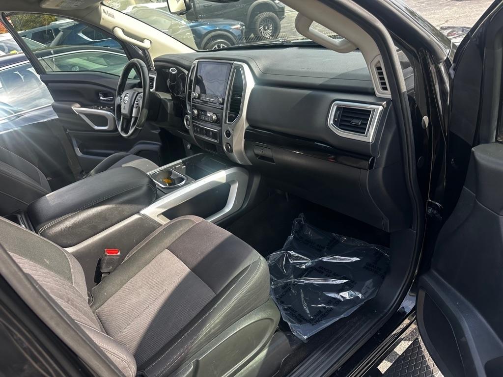 Nissan Titan 4x2 Crew Cab SV 2020