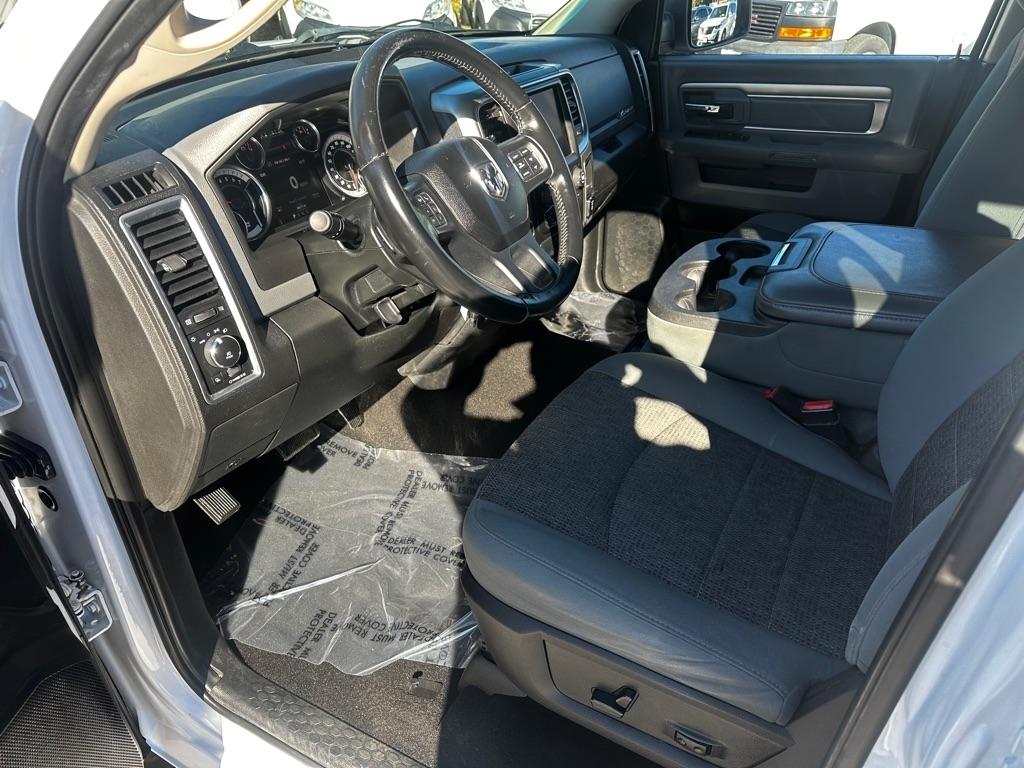 RAM 1500 Big Horn 4x4 Crew Cab 5'7" Box 2018