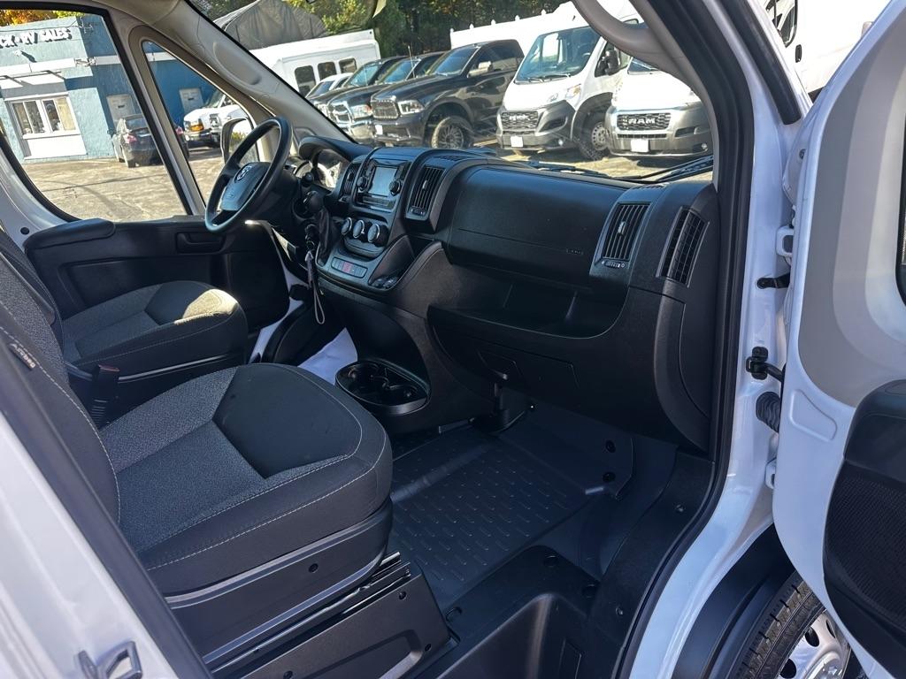 RAM ProMaster Cargo Van 1500 Low Roof 118" WB 2021