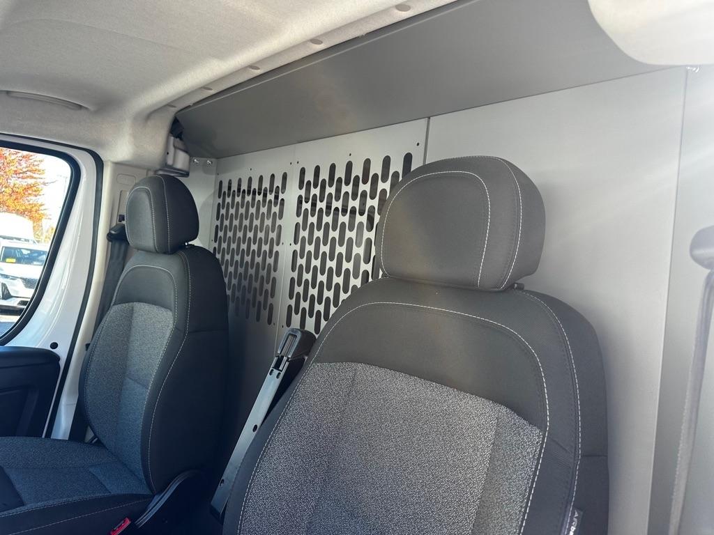 RAM ProMaster Cargo Van 1500 Low Roof 118" WB 2021