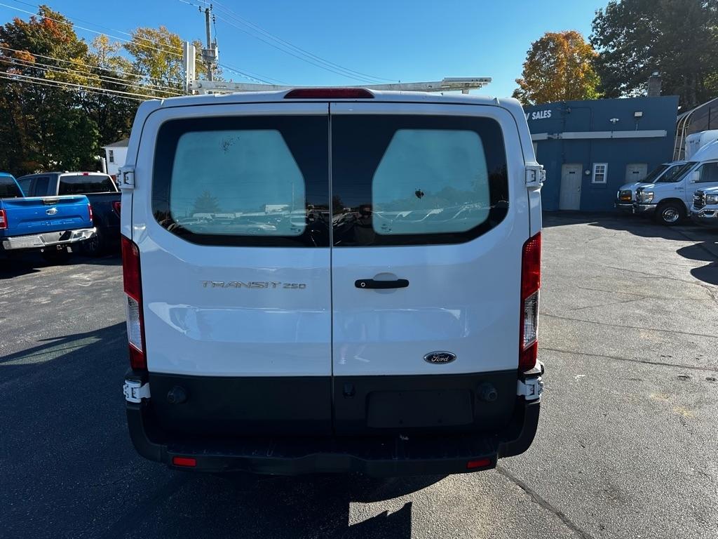 Ford Transit Van T-250 148" Low Rf 9000 GVWR Swing-Out RH Dr 2018