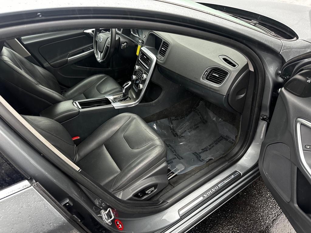 Volvo V60 4dr Wgn T5 Premier AWD 2016