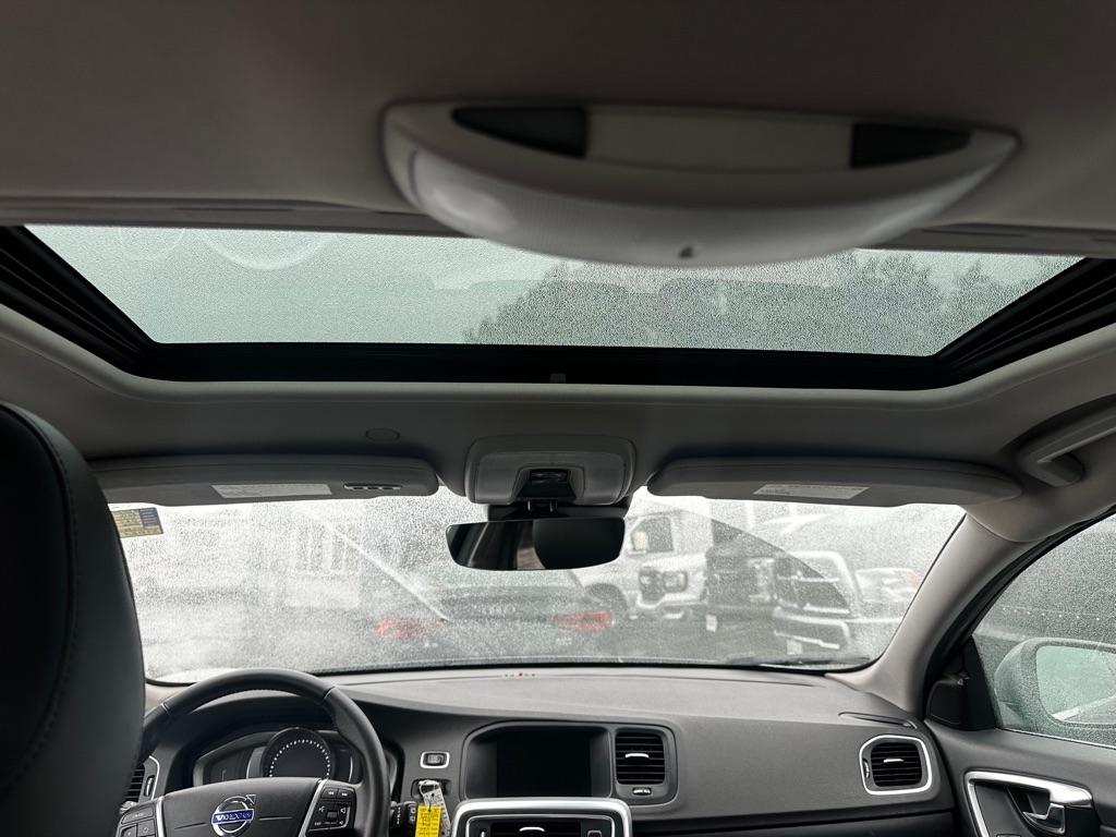 Volvo V60 4dr Wgn T5 Premier AWD 2016
