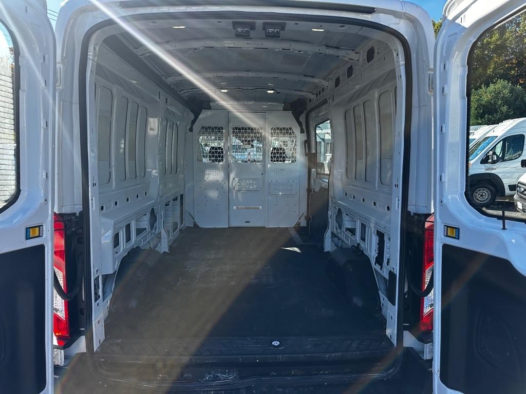 Ford Transit Cargo Van T-250 148" Med Rf 9000 GVWR Sliding RH Dr 2016