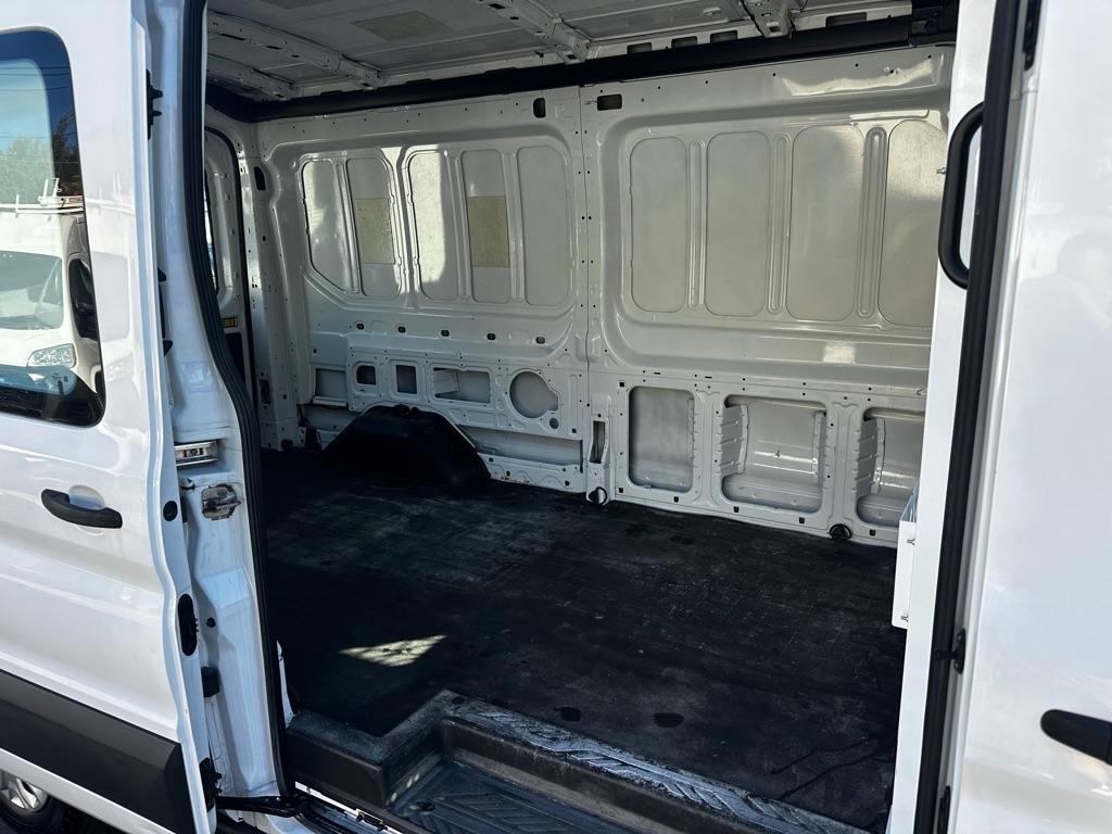 Ford Transit Cargo Van T-250 148" Med Rf 9000 GVWR Sliding RH Dr 2016