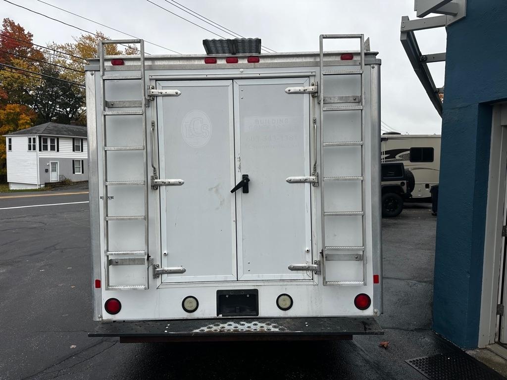 Ford Econoline Commercial Cutaway E-350 Super Duty 138" SRW 2013