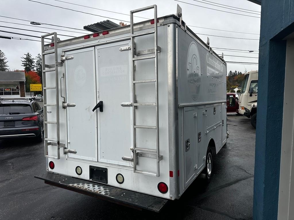 Ford Econoline Commercial Cutaway E-350 Super Duty 138" SRW 2013