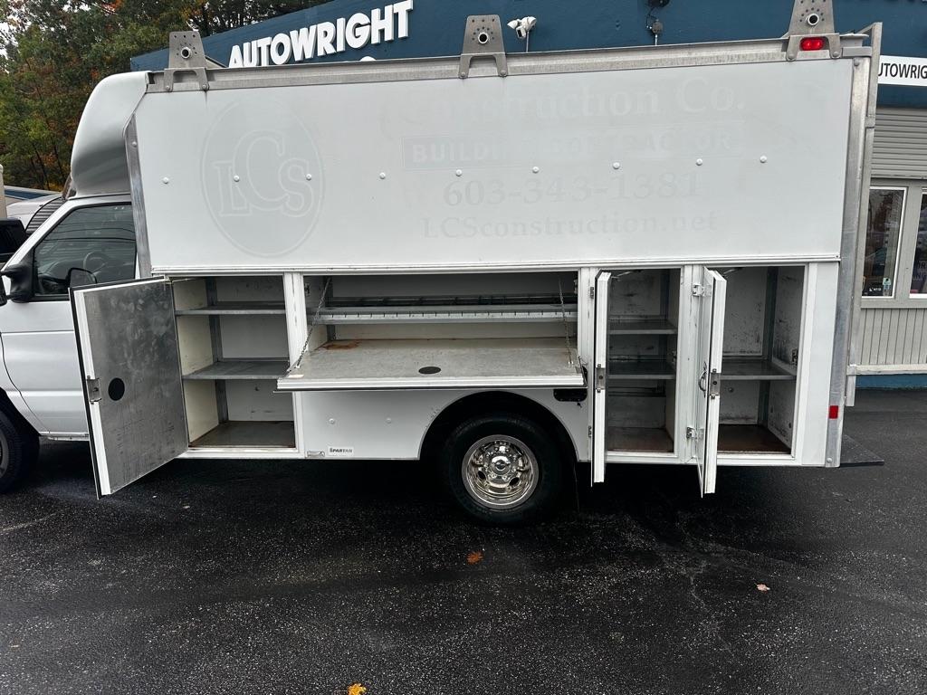 Ford Econoline Commercial Cutaway E-350 Super Duty 138" SRW 2013
