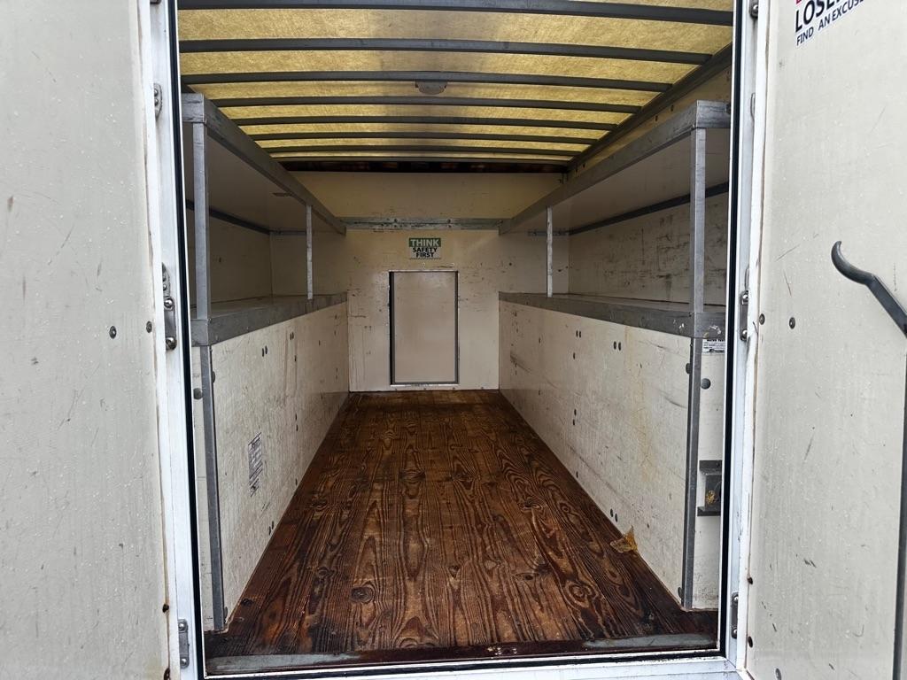Ford Econoline Commercial Cutaway E-350 Super Duty 138" SRW 2013